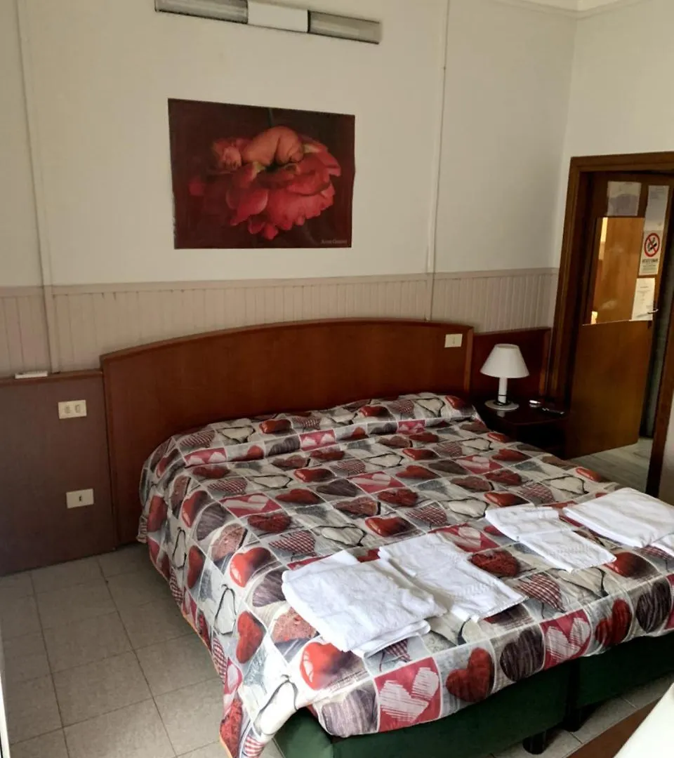 Hotel Belvedere Savignano sul Panaro 2*,  Italy