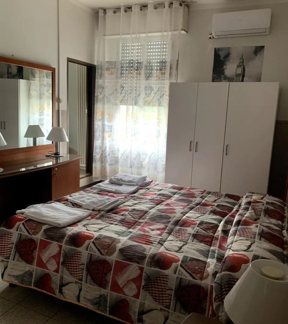 Hotel Belvedere Savignano sul Panaro 2*,  Italy